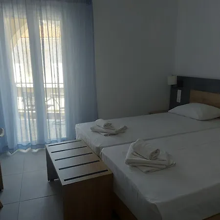 Karafelas * Skiathos stad