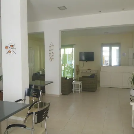 Karafelas העיירה סקיאתוס